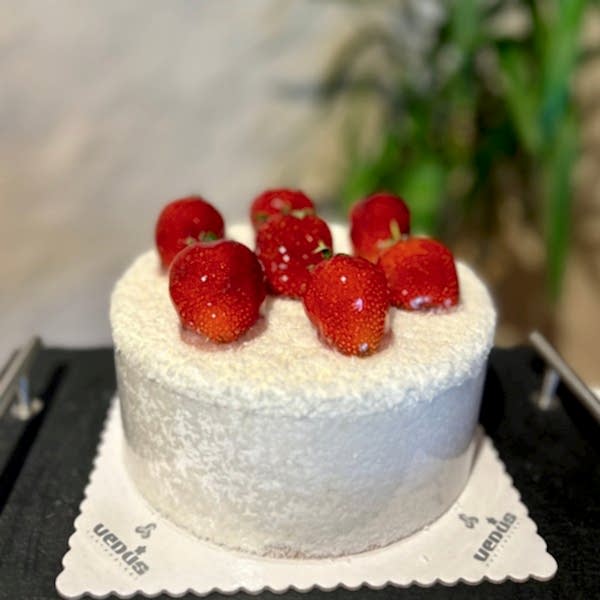 Çilekli Hindistan Cevizli