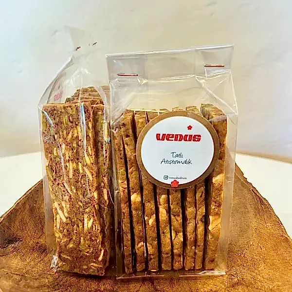 Şeftalili Fıstıklı Çıtır Kurabiye